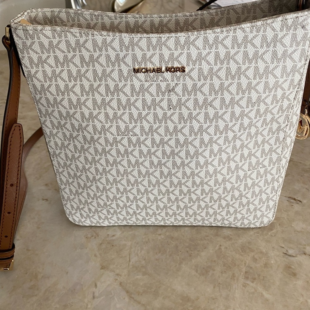 NEW Michael Kors White and Tan Crossbody Bag with Signature